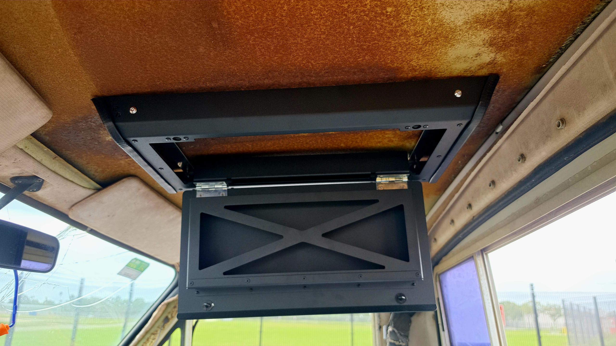 Universal Mag-Attach Aluminum Overhead Console - Image 7